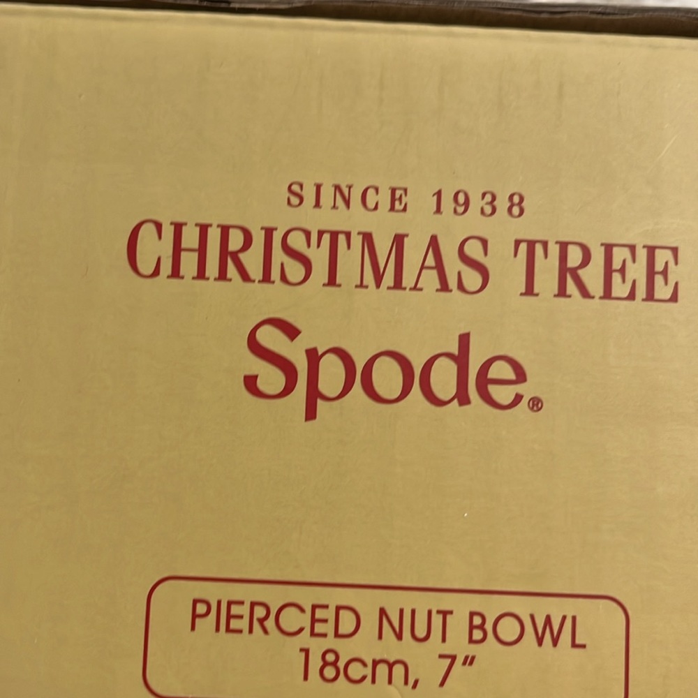 Spode Christmas Tree Pierced Nut Bowl - Picture 4 of 4